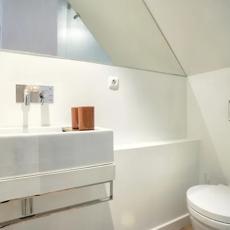 Bmyguest - Castelo Charming Flat Apartment Lisbon